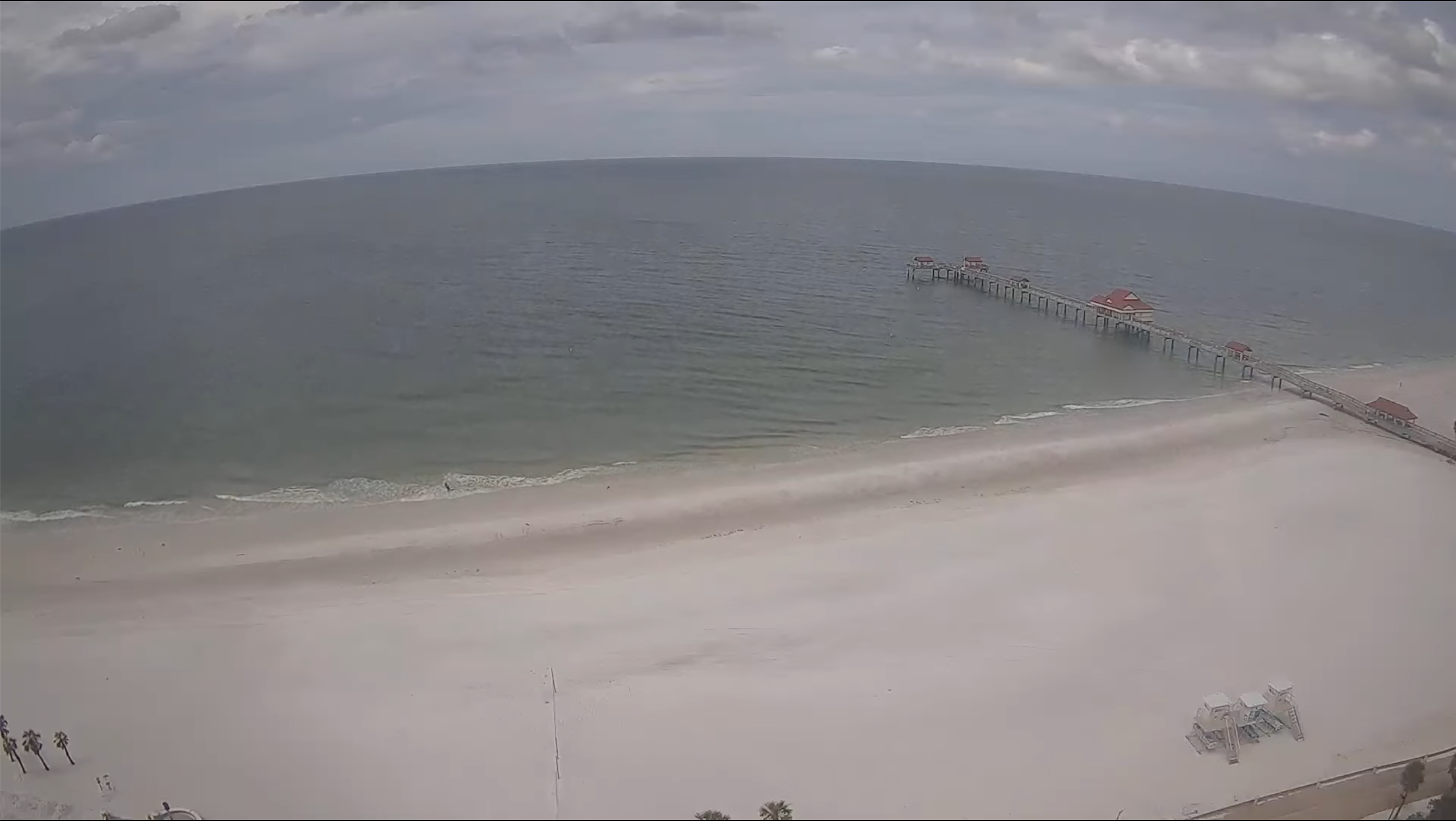 Clearwater Beach & Pier Live Cam - HDOnTap