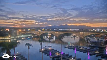 Lake Havasu London Bridge Live Webcam - Aug 26, 2026, 7:39pm MST