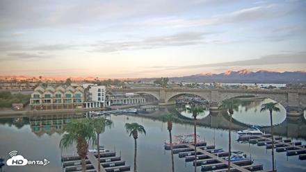 Lake Havasu London Bridge Live Webcam - Sep 8, 2026, 6:24am MST