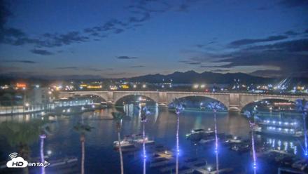 Lake Havasu London Bridge Live Webcam - Aug 6, 2026, 8:20pm MST
