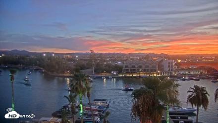 Lake Havasu London Bridge Live Webcam - Jul 3, 2026, 8:13pm MST