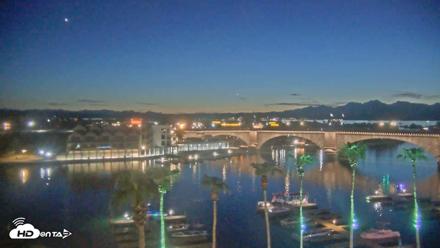 Lake Havasu London Bridge Live Webcam - Aug 17, 2026, 8:06pm MST