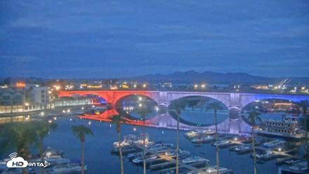 Lake Havasu London Bridge Live Webcam - Sep 7, 2026, 5:49am MST