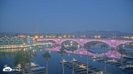 Lake Havasu London Bridge Live Webcam - Oct 19, 2026, 6:17am MST