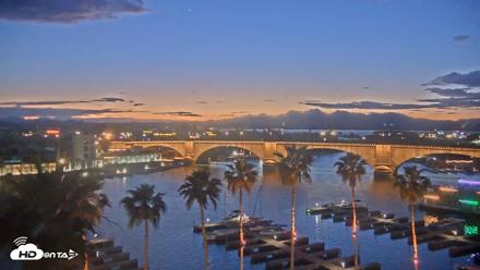 Lake Havasu London Bridge Live Webcam - Apr 13, 2026, 7:39pm MST