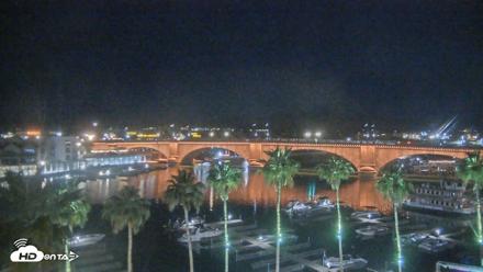 Lake Havasu London Bridge Live Webcam - May 1, 2026, 9:44pm MST