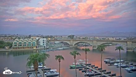 Lake Havasu London Bridge Live Webcam - Sep 21, 2026, 6:20am MST