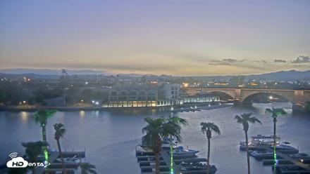 Lake Havasu London Bridge Live Webcam - Sep 16, 2026, 7:04pm MST