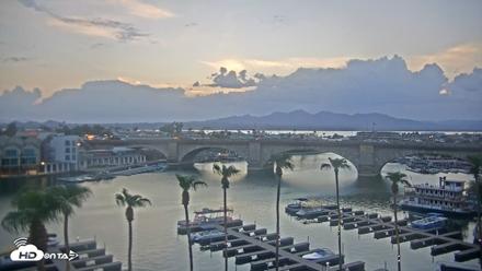 Lake Havasu London Bridge Live Webcam - Aug 10, 2026, 7:31pm MST