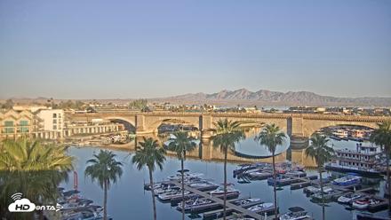 Lake Havasu London Bridge Live Webcam - May 9, 2026, 6:21am MST