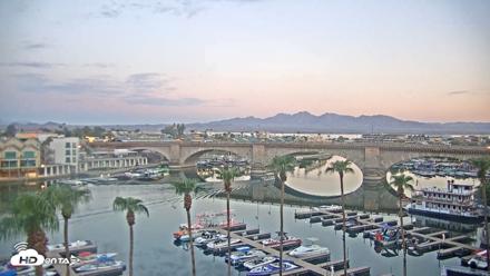 Lake Havasu London Bridge Live Webcam - Aug 16, 2026, 5:57am MST