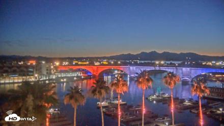 Lake Havasu London Bridge Live Webcam - Jun 1, 2026, 8:31pm MST
