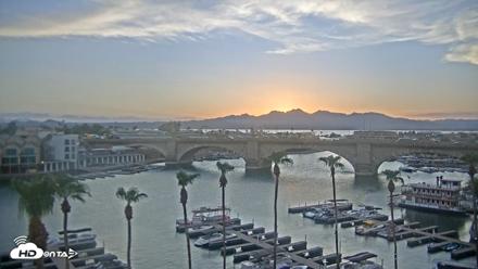 Lake Havasu London Bridge Live Webcam - Jul 15, 2026, 7:47pm MST