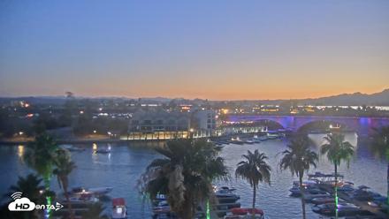 Lake Havasu London Bridge Live Webcam - May 22, 2026, 8:02pm MST