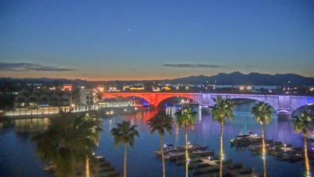 Lake Havasu London Bridge Live Webcam - Mar 29, 2026, 7:32pm MST