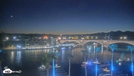 Lake Havasu London Bridge Live Webcam - Sep 3, 2026, 7:52pm MST