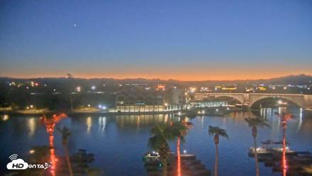 Lake Havasu London Bridge Live Webcam - Sep 3, 2026, 7:36pm MST
