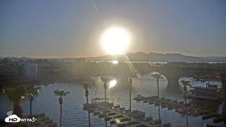 Lake Havasu London Bridge Live Webcam - Jul 22, 2026, 7:11pm MST