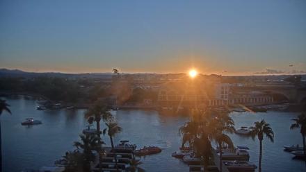 Lake Havasu London Bridge Live Webcam - Oct 11, 2025, 6:00pm MST