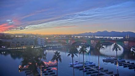 Lake Havasu London Bridge Live Webcam - Dec 2, 2025, 5:42pm MST