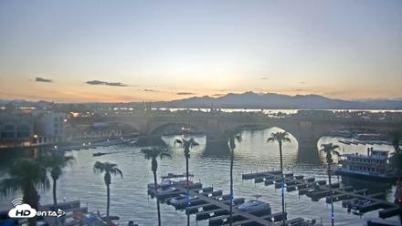 Lake Havasu London Bridge Live Webcam - Aug 16, 2026, 7:35pm MST