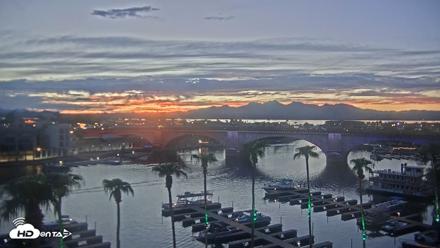 Lake Havasu London Bridge Live Webcam - Sep 7, 2026, 7:12pm MST