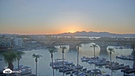 Lake Havasu London Bridge Live Webcam - Aug 1, 2026, 7:35pm MST
