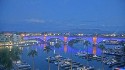 Lake Havasu London Bridge Live Webcam - Sep 27, 2025, 6:05am MST