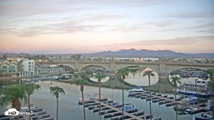 Lake Havasu London Bridge Live Webcam - Sep 8, 2026, 6:17am MST