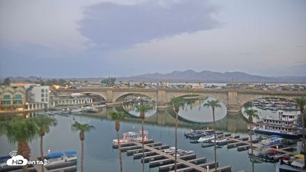 Lake Havasu London Bridge Live Webcam - Aug 7, 2026, 5:45am MST