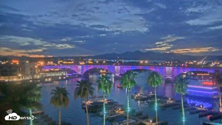 Lake Havasu London Bridge Live Webcam - Jul 4, 2026, 8:27pm MST
