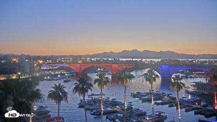 Lake Havasu London Bridge Live Webcam - May 22, 2026, 8:03pm MST