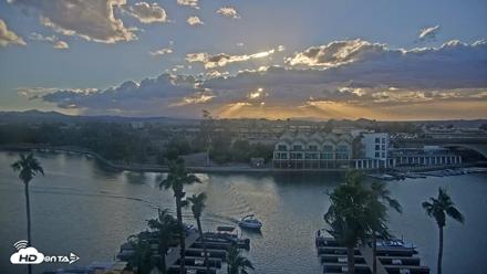 Lake Havasu London Bridge Live Webcam - Oct 22, 2026, 5:25pm MST