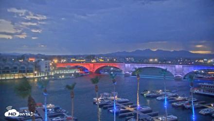 Lake Havasu London Bridge Live Webcam - Jul 17, 2026, 8:11pm MST