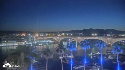 Lake Havasu London Bridge Live Webcam - May 30, 2026, 8:39pm MST
