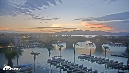 Lake Havasu London Bridge Live Webcam - Aug 6, 2026, 7:47pm MST