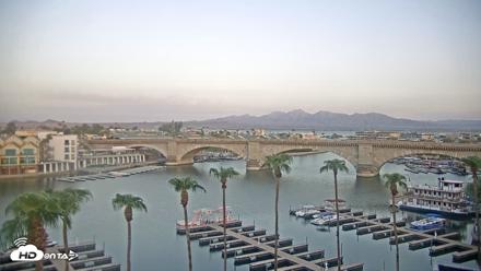 Lake Havasu London Bridge Live Webcam - Sep 1, 2026, 6:21am MST