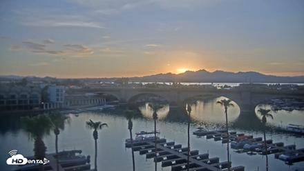 Lake Havasu London Bridge Live Webcam - Jul 23, 2026, 7:39pm MST