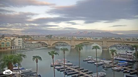 Lake Havasu London Bridge Live Webcam - Sep 17, 2026, 6:41am MST
