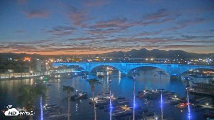 Lake Havasu London Bridge Live Webcam - Sep 4, 2026, 7:39pm MST