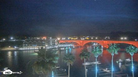Lake Havasu London Bridge Live Webcam - May 3, 2026, 8:10pm MST
