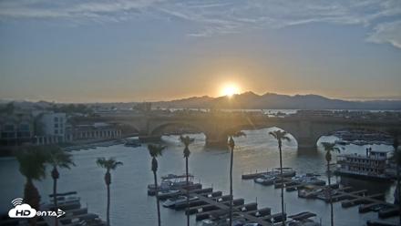Lake Havasu London Bridge Live Webcam - Jul 15, 2026, 7:35pm MST