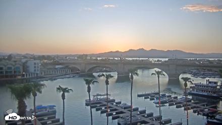 Lake Havasu London Bridge Live Webcam - Aug 5, 2026, 7:36pm MST