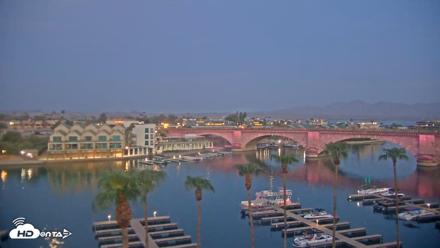 Lake Havasu London Bridge Live Webcam - Aug 29, 2026, 5:52am MST