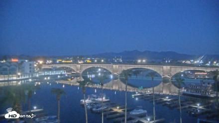 Lake Havasu London Bridge Live Webcam - Aug 17, 2026, 5:25am MST