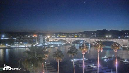 Lake Havasu London Bridge Live Webcam - May 5, 2026, 8:19pm MST