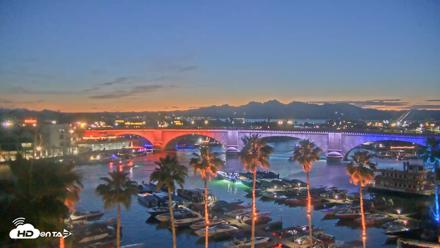 Lake Havasu London Bridge Live Webcam - Apr 24, 2026, 7:51pm MST