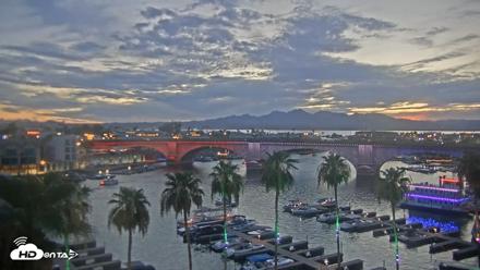 Lake Havasu London Bridge Live Webcam - Jul 4, 2026, 8:11pm MST