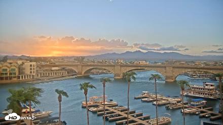 Lake Havasu London Bridge Live Webcam - Sep 16, 2026, 6:39pm MST