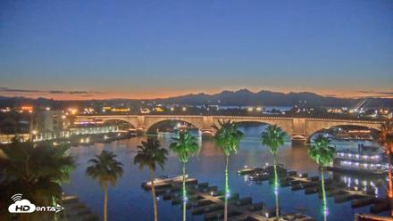 Lake Havasu London Bridge Live Webcam - May 5, 2026, 8:03pm MST